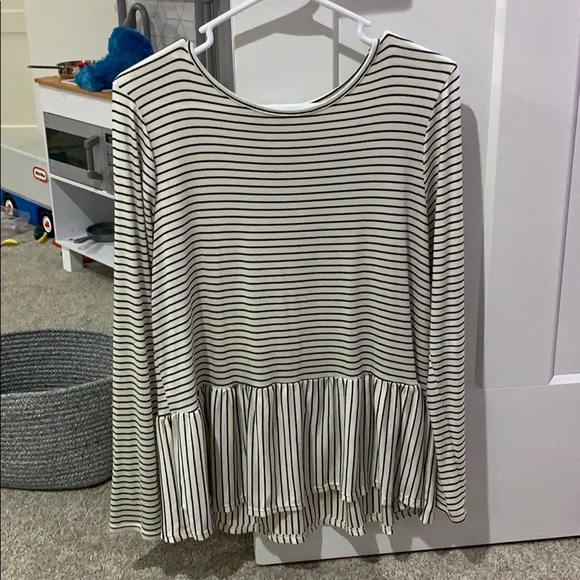 flowy long sleeve - Picture 2 of 2